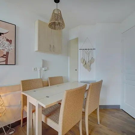 公寓 Immogroom - 2 Renovated - Pool - Terrace - Garden - Parking -