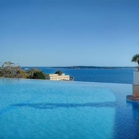 公寓 Immogroom - 2 Renovated - Pool - Terrace - Garden - Parking -