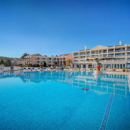 公寓 Immogroom - 2 Renovated - Pool - Terrace - Garden - Parking -